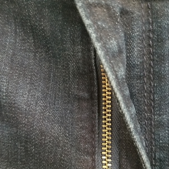 NWT Denizen Levi's Dark Wash Mid Rise Skinny Jeans Size 26 - Picture 3 of 9